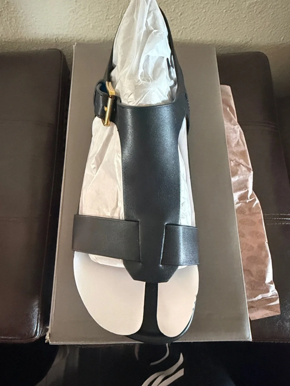 Black Leather Women's T-Strap Sandal Bellamy SY - Picture 2 of 6